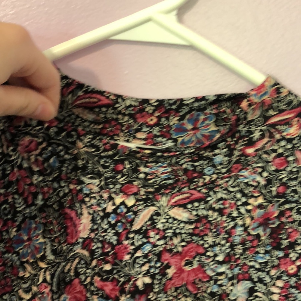 Bcbgeneration Floral Patterned Short-Sleeve Flowy… - image 8